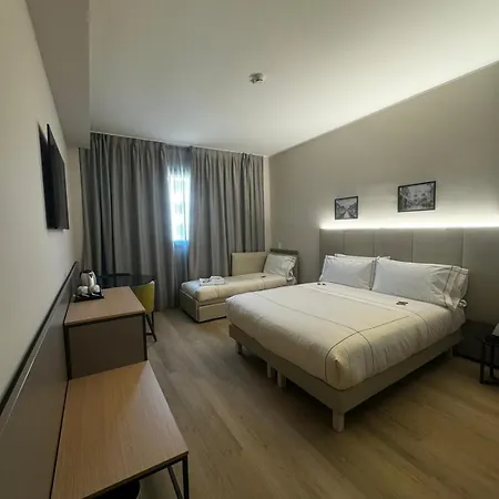 Otel Acca Sporting Milano - Aa 4*